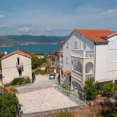 Boze - 100 M From Sea Τρογκίρ